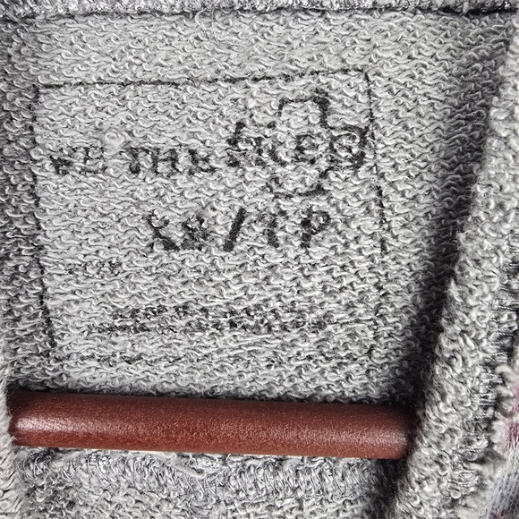 We The Free Distressed Floral Print Short Sleeve Hoodie Gray Pink Womens Size XS - Picture 3 of 8